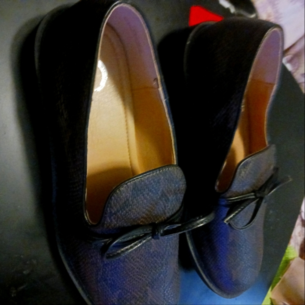 Ladies shoes